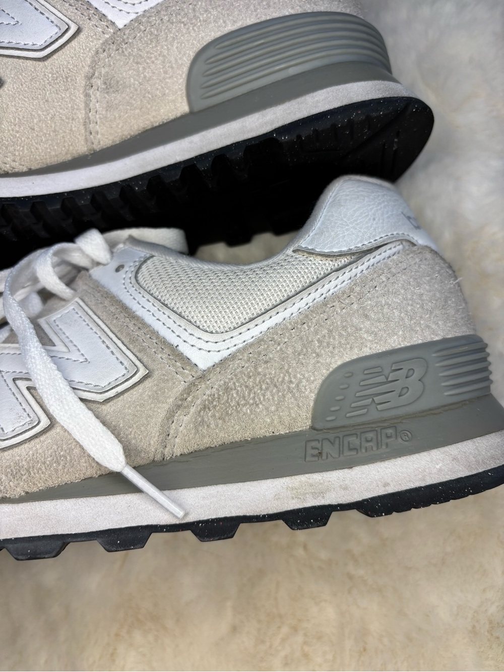 New Balance 574 Core Womens 9.5B Nimbus Cloud White Suede Sneakers WL574EVW - Picture 6 of 10